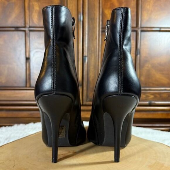 Mackin J Black Faux Leather Pointed Toe Center Stitch Seam Side Zip Heel Bootie - Picture 10 of 13